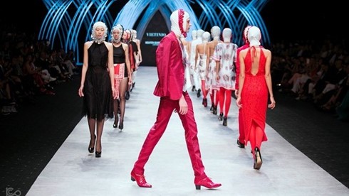 Vietnam International Fashion Week to be held in Hanoi - ảnh 1